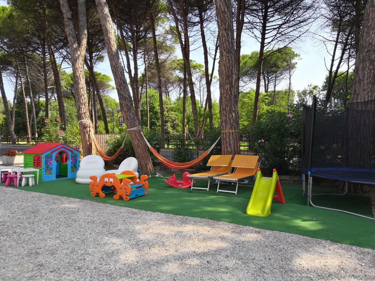 Club Vacanze In Cervia Exterior photo